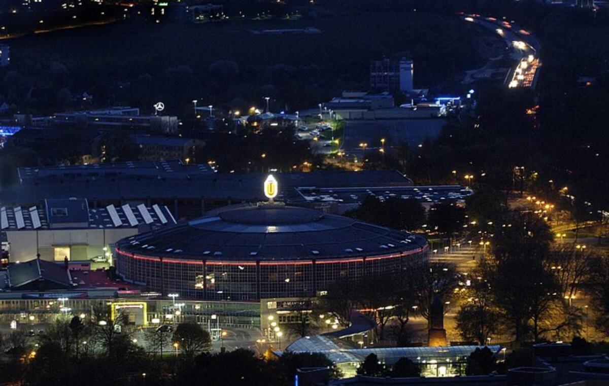 דורטמונד Schoene Grosse Wohnung 2 Schlafzimmer Bis 6 Pax Naehe Stadion Signal Iduna מראה חיצוני תמונה