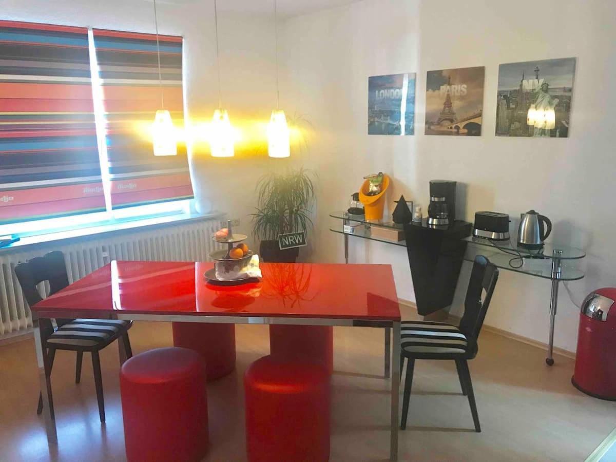 דורטמונד Schoene Grosse Wohnung 2 Schlafzimmer Bis 6 Pax Naehe Stadion Signal Iduna מראה חיצוני תמונה